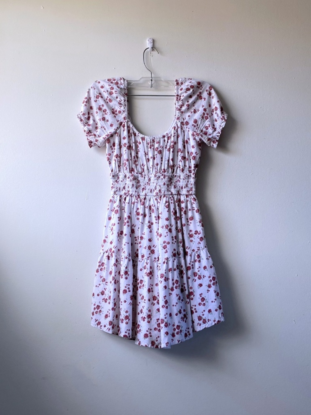 Floral Hollister Summer Dress with Pockets!! - Picture 3 of 4